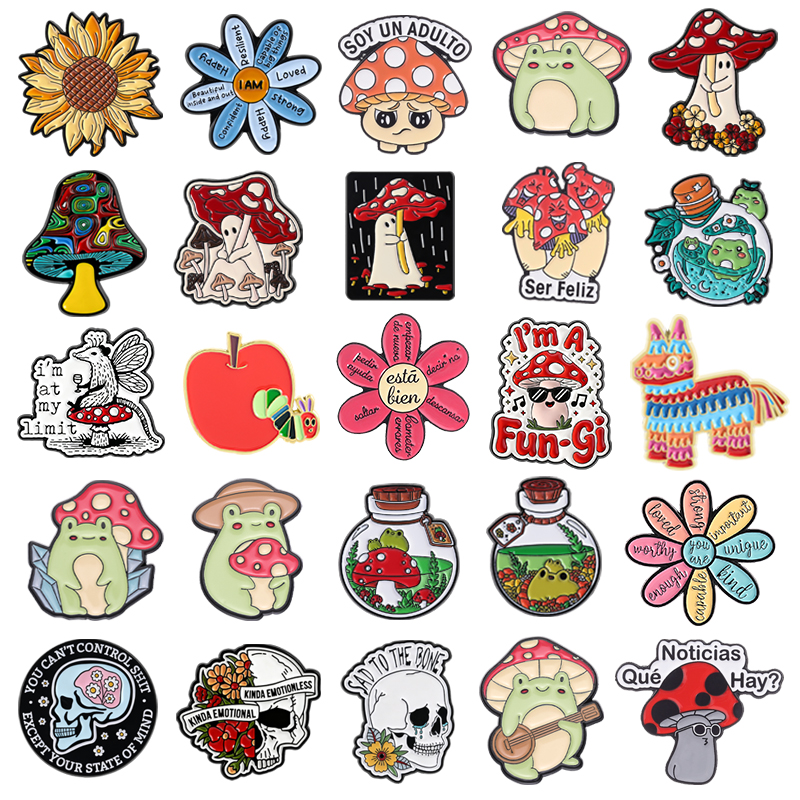 Weird Fly Agaric Mushroom Enam - Flower Frog Pin recensione e prezzo